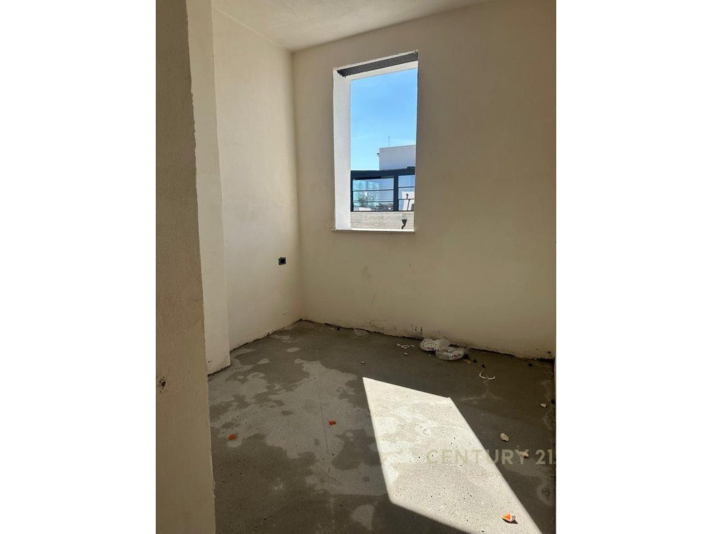 Penthouse 2+1 Shitet në Golem, Durrës - 300,000€ | 75 m² + 137m2 Verand Pamje Deti! 2