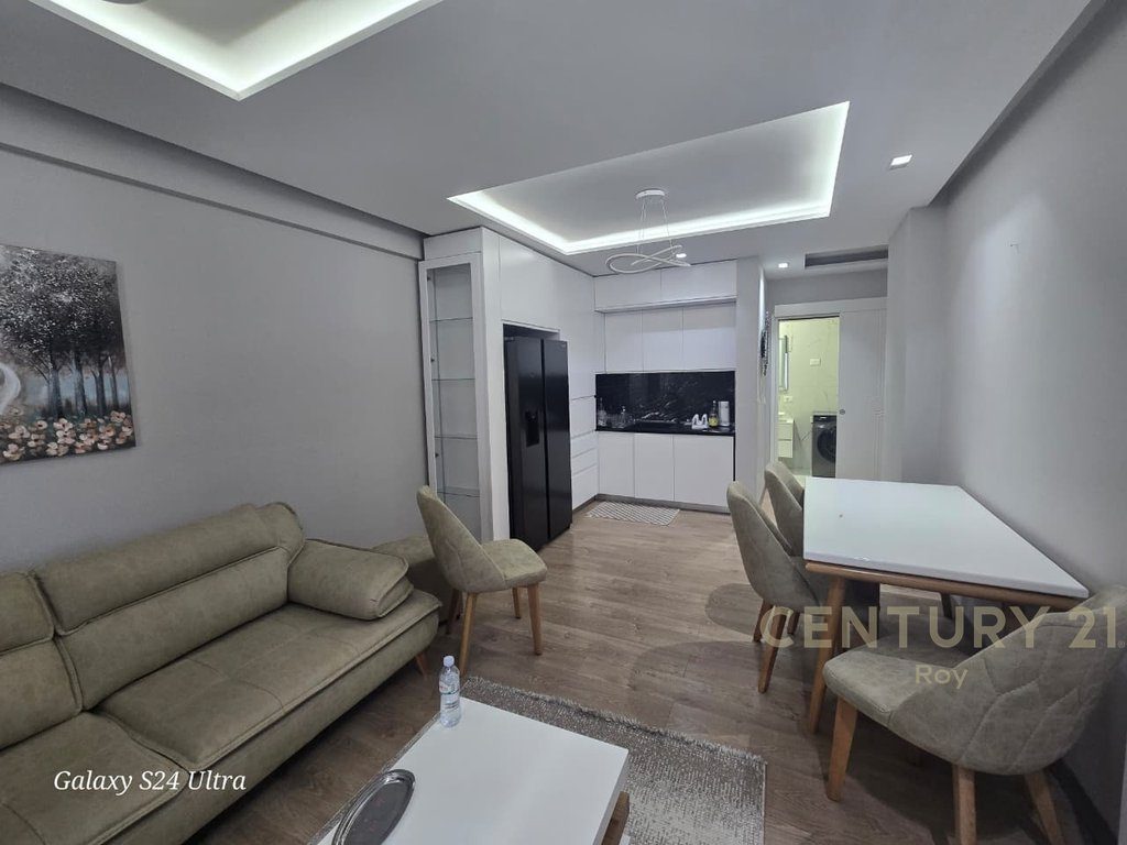 SHITET APARTAMENT 2+1+2 TEK VALA PARK , DURRES!! 3