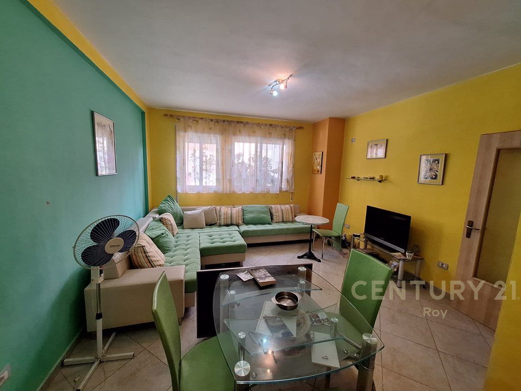 Apartament 1+1+ Parking Për Shitje në Golem, Kompleksi Agza - 70,000€.