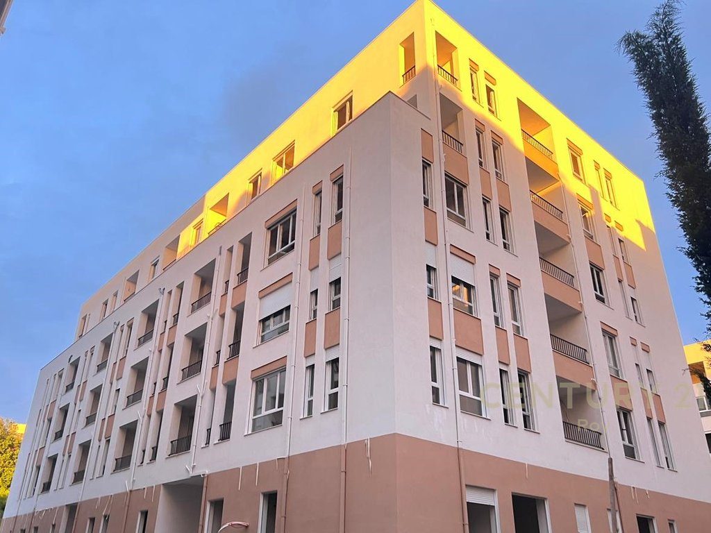 Apartament 1+1 Për Shitje në Golem, Durrës ! 2