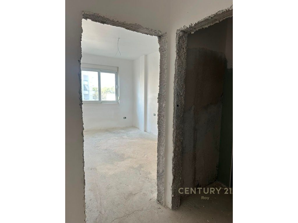 Qerret! Apartament 1+1 Për Shitje 100 metra nga deti!! 3