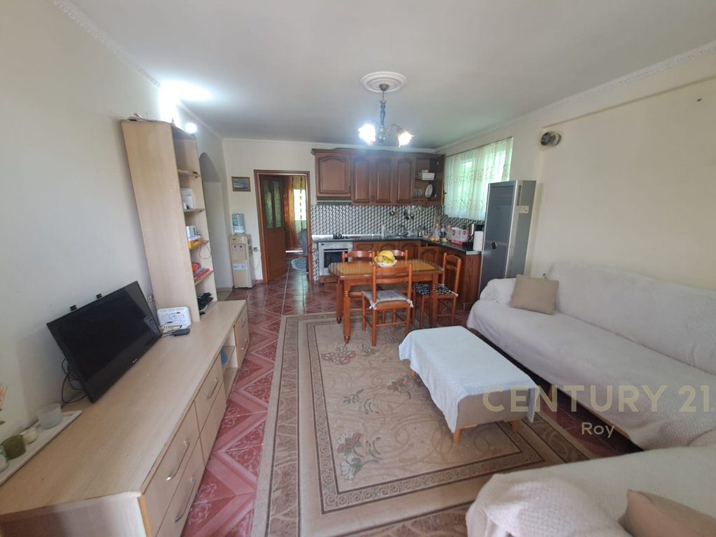 Shtepi Private 6+5 Për Shitje në Durrës - 290000€ | 374 m²