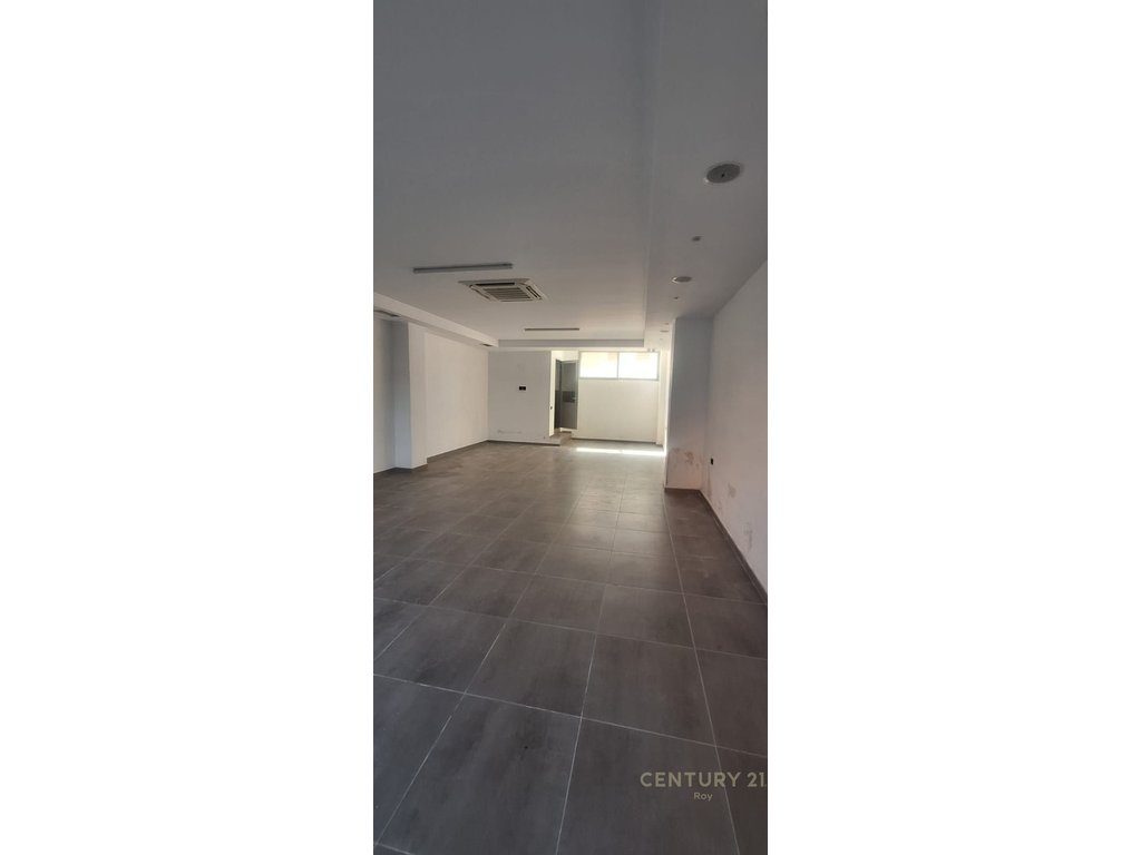 SHITET NJËSI BIZNESI – 70.40 m² _56320 3