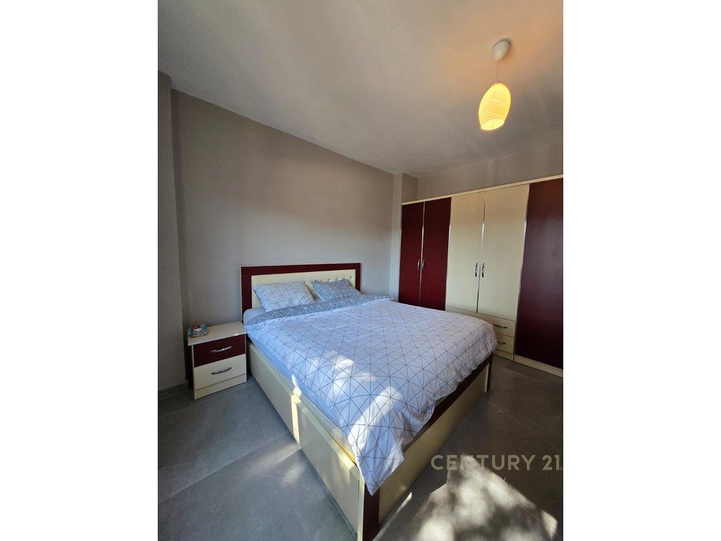 SHITET APARTAMENT 1+1 TEK MALI I ROBIT TEK ''KLAJDI RESORT'' 70M LARG PLAZHIT !!
