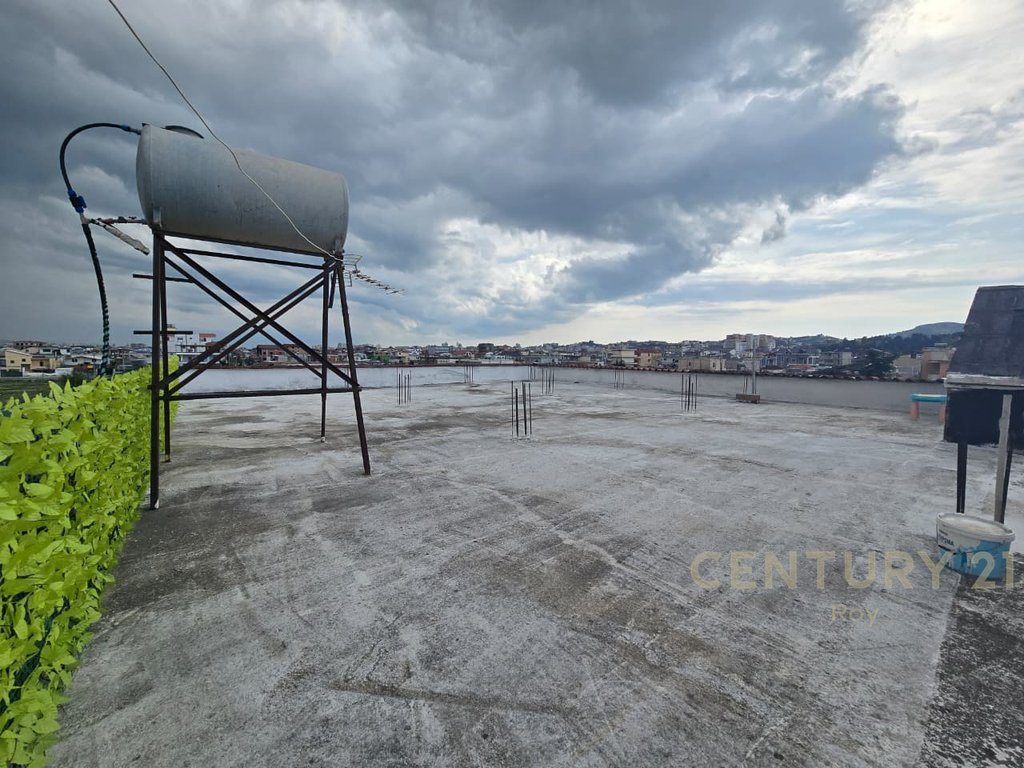 SHITET PRONE ME 2 NJOLLA NDERTIMI NE SPITALLE , DURRES !!! 3