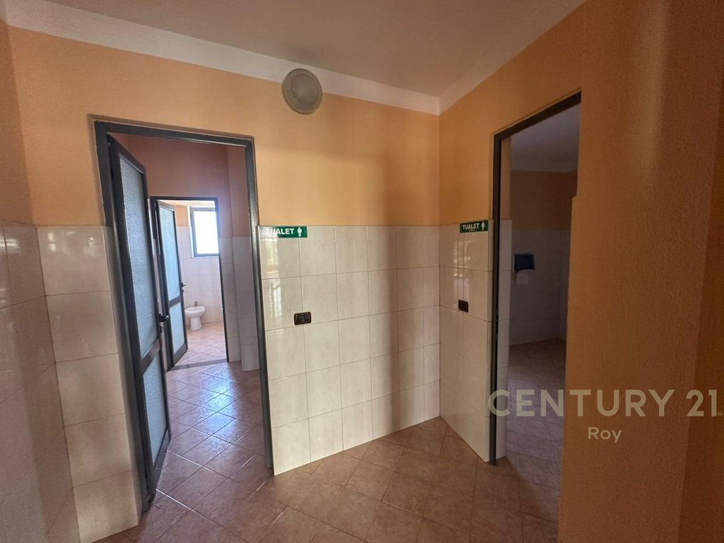 NJESI BIZNESI PER INVESTIM NE HYRJE TE KAVAJES BAR/RESTORANT/HOTELERI!!!