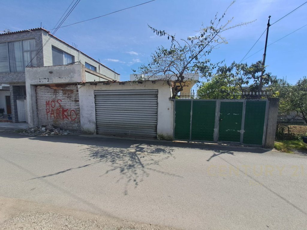 Shtepi Private 6+5 Për Shitje në Durrës - 290000€ | 374 m²