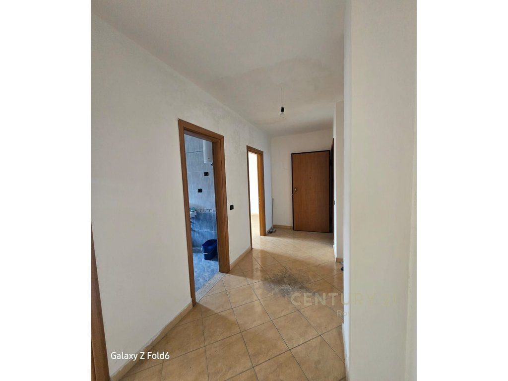 SHITET APARTAMENT 2+1 +GARAZHG NE ZONEN E GOLEMIT !!! 2