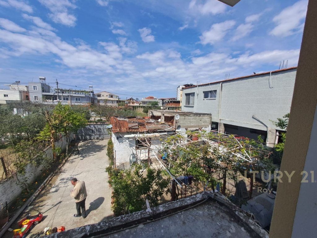 Shtepi Private 6+5 Për Shitje në Durrës - 290000€ | 374 m²