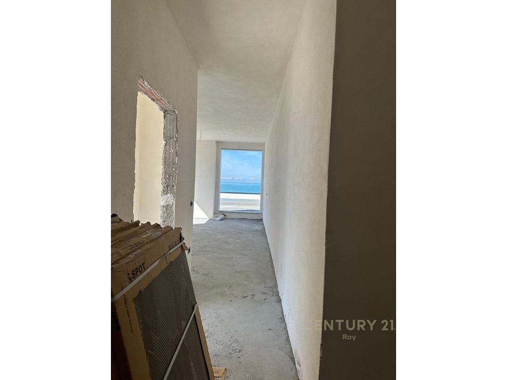 Penthouse 2+1 Shitet në Golem, Durrës - 300,000€ | 75 m² + 137m2 Verand Pamje Deti! 3