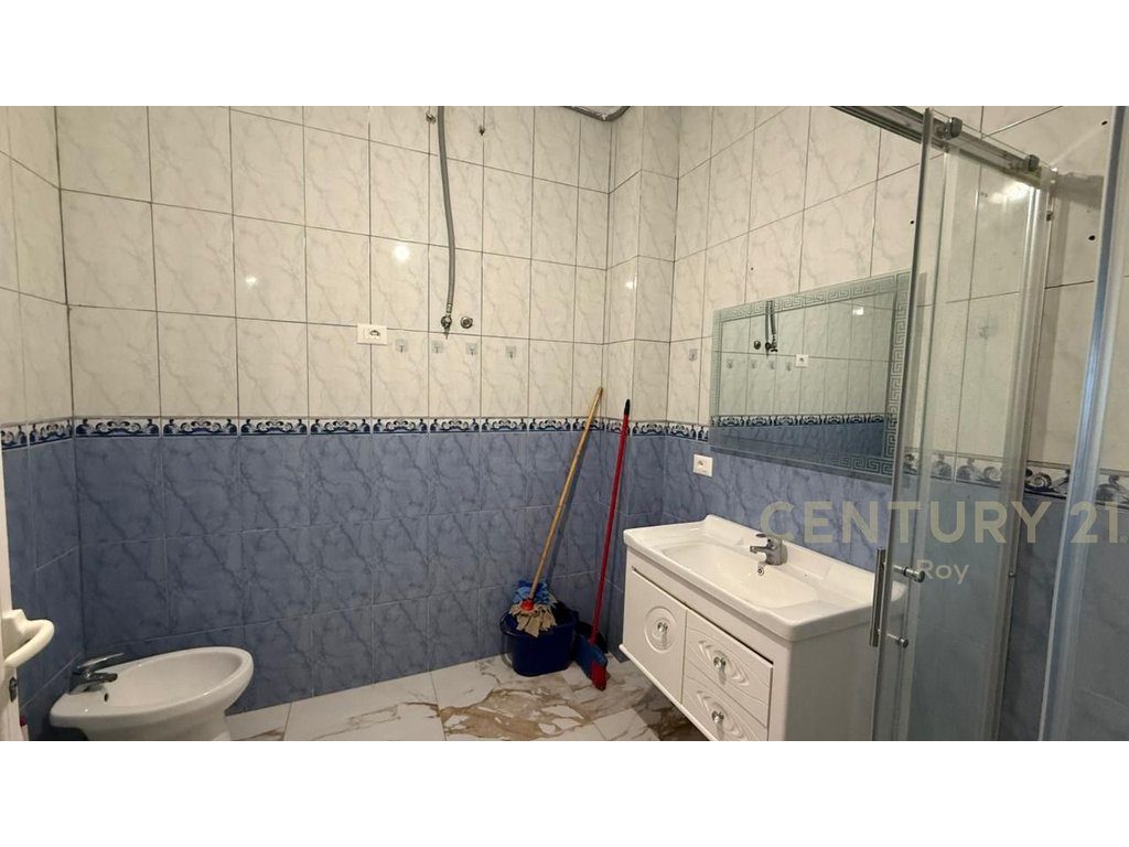 SHITET APARTAMENT 2+1 ME PAMJE DETI!20M LARG PLAZHIT! 3