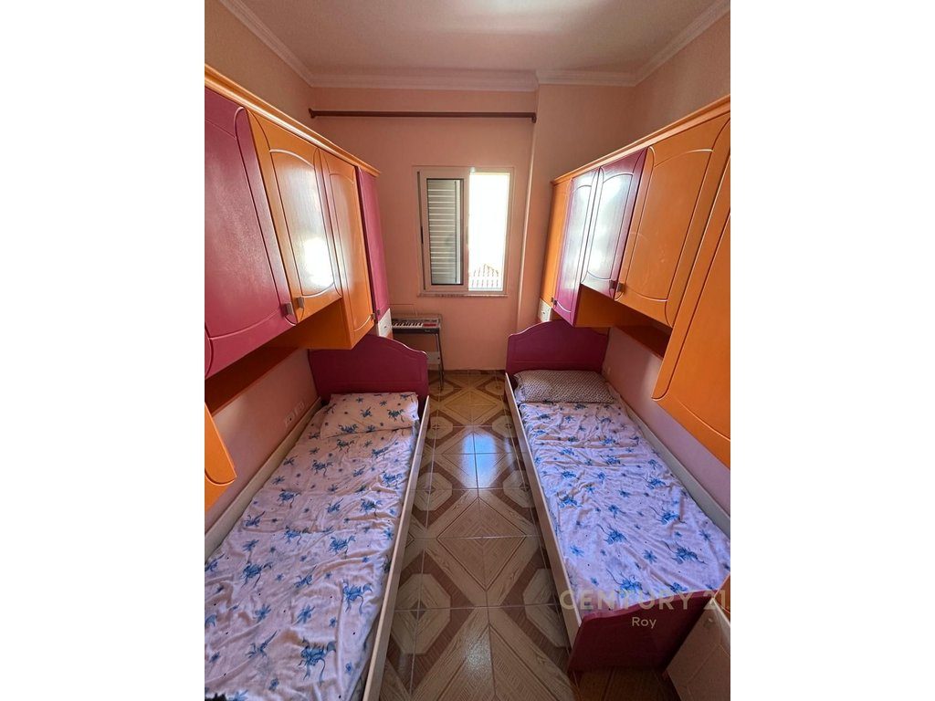 Shitet Apartament 2+1 + Garazh 20 m² Ne Durrës 4