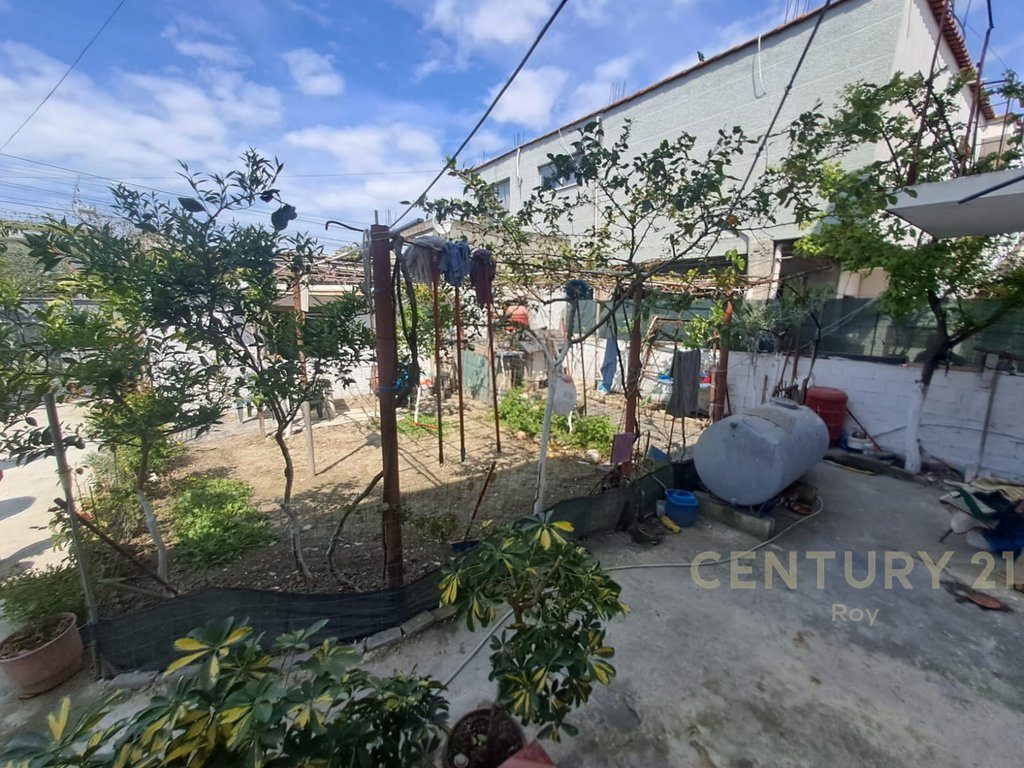 Shtepi Private 6+5 Për Shitje në Durrës - 290000€ | 374 m²