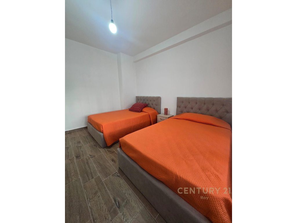 SHITET APARTAMENT 2+1+GARAZHD KET ISH-URT'ja !!! 3
