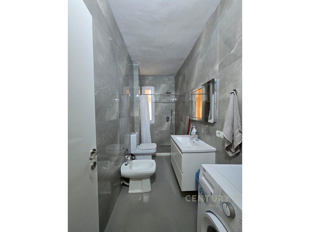 SHITET APARTAMENT 1+1 TEK MALI I ROBIT TEK ''KLAJDI RESORT'' 70M LARG PLAZHIT !! 2