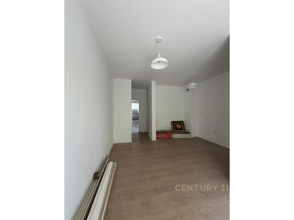 EXCLUSIVE ! SHITET APARTAMENT 1+1 TEK SHKEMBI I KAVAJES ! 3
