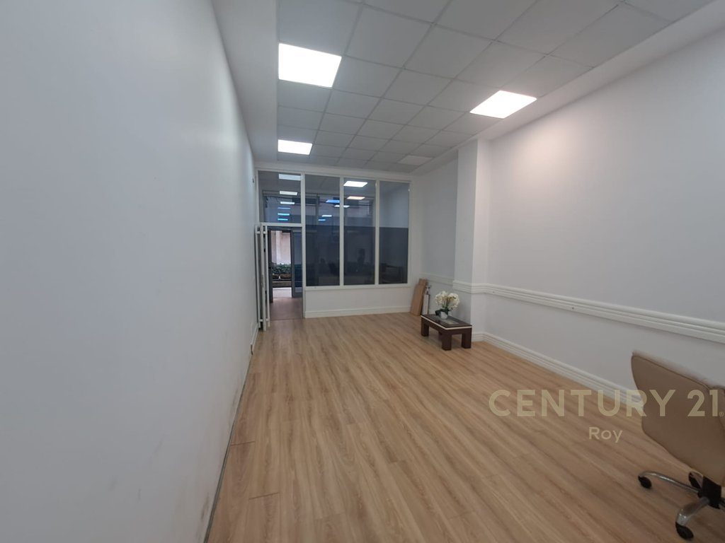 Hapësirë multifunksionale Për Qera në Plazh, Durrës 50m Distance nga Deti. 3