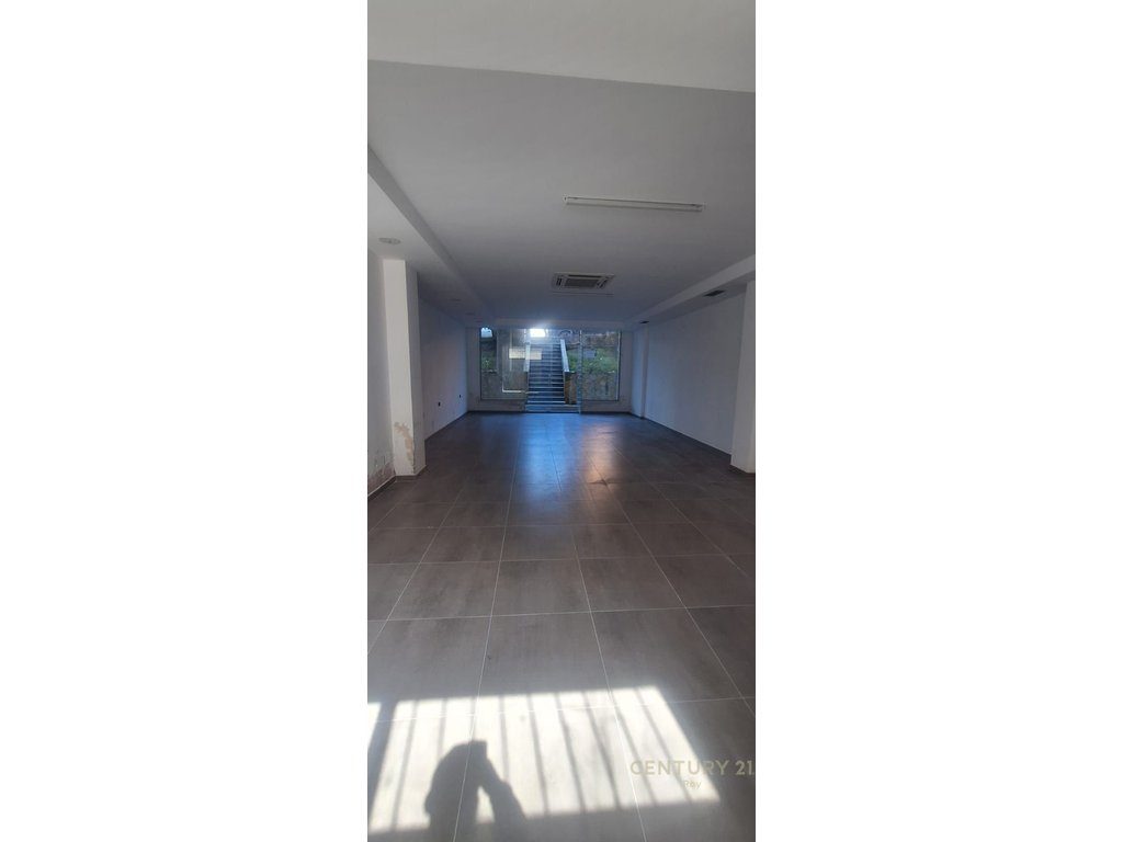 SHITET NJËSI BIZNESI – 70.40 m² _56320