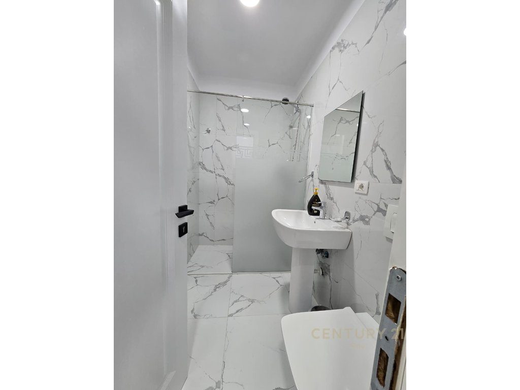 SHITET APARTAMENT 2+1+2 ME PAMJE DETI NE GOLEM!!! 4