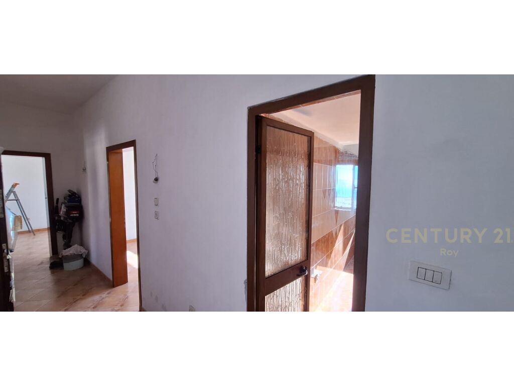 AMBJENT PER ZYRE PER QIRA NE VOLLGA - 400€ 2
