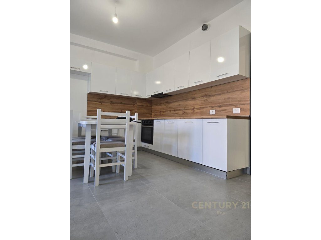 SHITET APARTAMENT 1+1 NE GOLEM ! 3