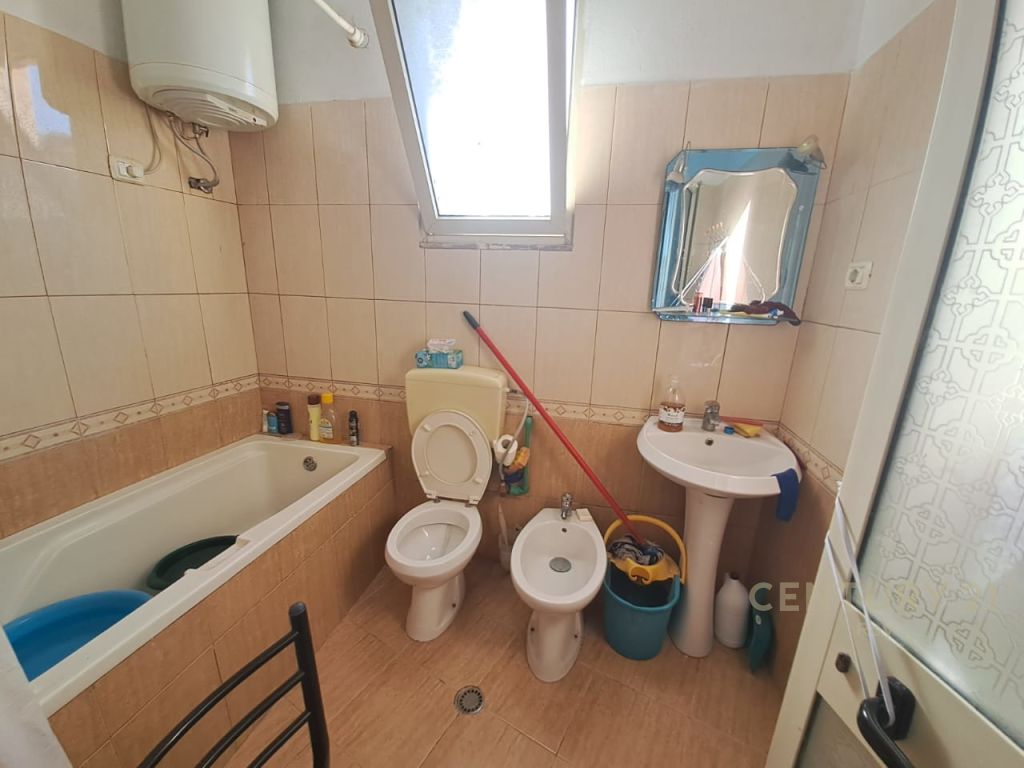 Apartament 3+1 Për Shitje në Golem, Durrës - 1000€m² 2