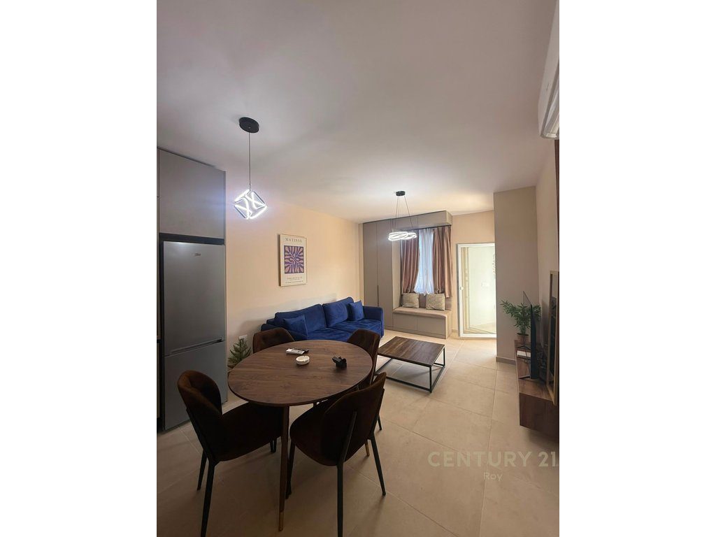 SHITET SUPER APARTAMENT 1+1 NE QENDER TE GOLEMIT!!!!! 2