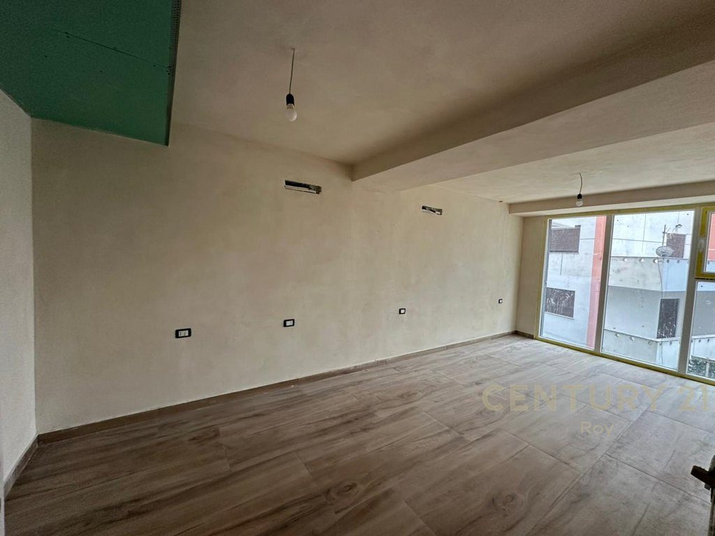 Duplex 2+1+2 Në Shitje në Mali i Robit, Durrës - 170,750€ | 126 m²