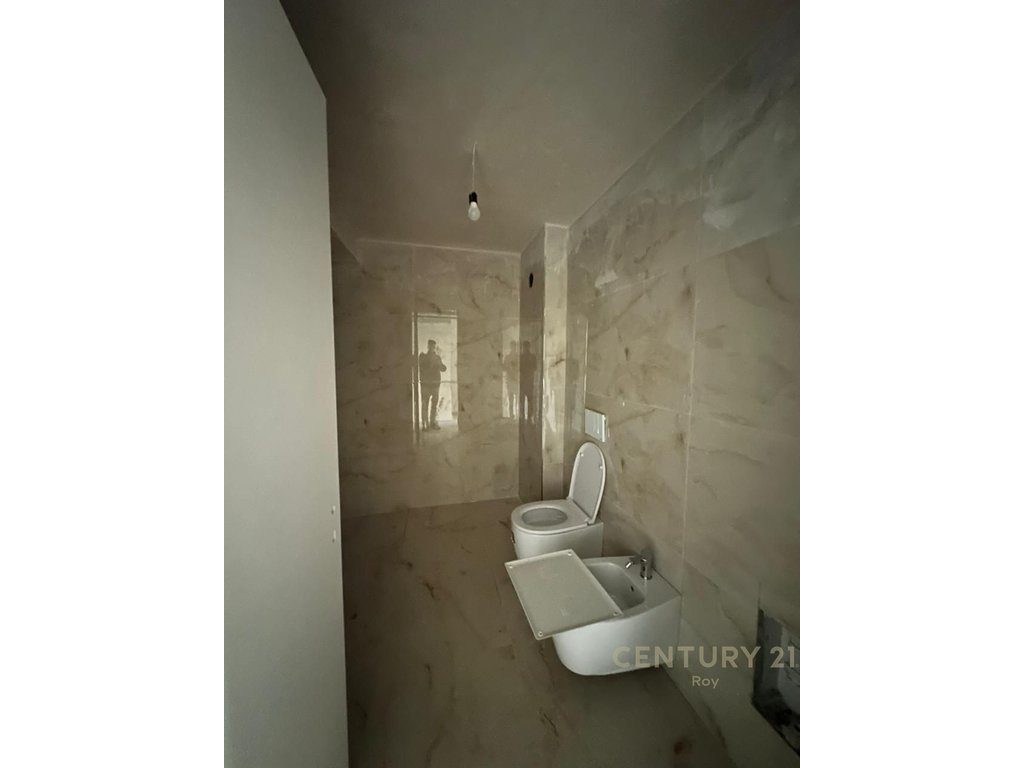 Duplex 2+1+2 Në Shitje në Mali i Robit, Durrës - 170,750€ | 126 m² 2