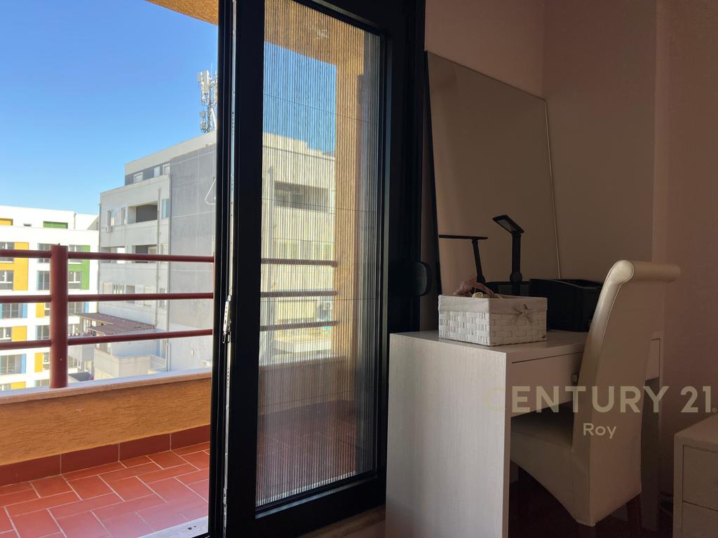 Apartament-Duplex 2+1+2 me pamje deti për shitje në Ujësjellës Kanalizime, Durrës!