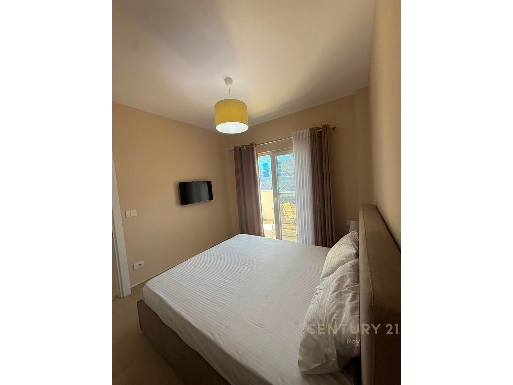 SHITET SUPER APARTAMENT 1+1 NE QENDER TE GOLEMIT!!!!! 4