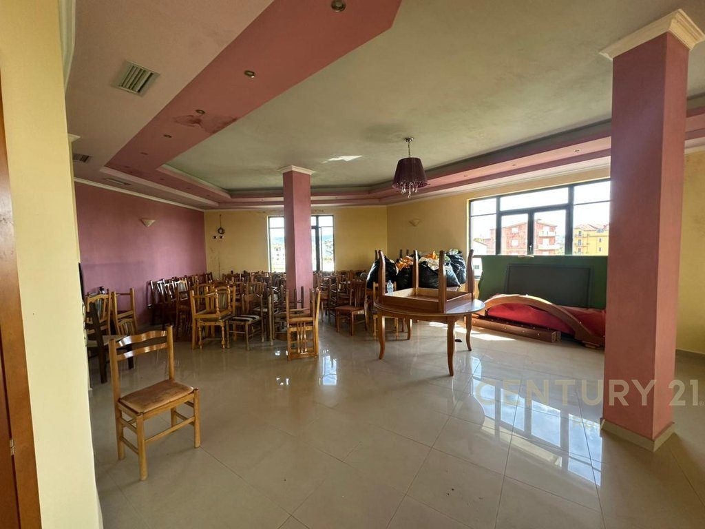 NJESI BIZNESI PER INVESTIM NE HYRJE TE KAVAJES BAR/RESTORANT/HOTELERI!!!