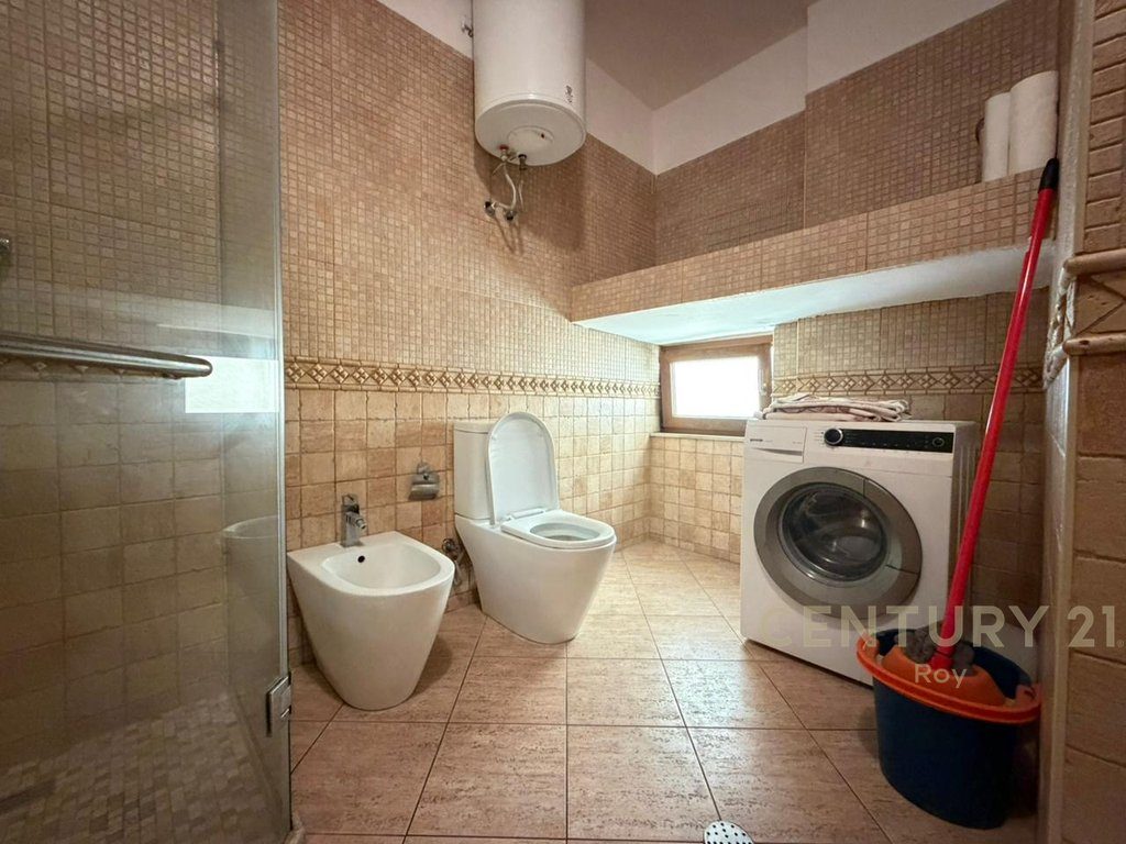 APARTAMENT 3+1+2 PER QIRA TEK ISH RAJONI POLICISE, DURRES! 2