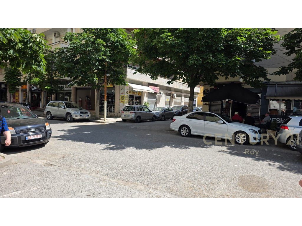 Shitet Njësi Biznesi 53.5 m² në Durrës – Pranë Kopshtit “Sotir Noka” 2