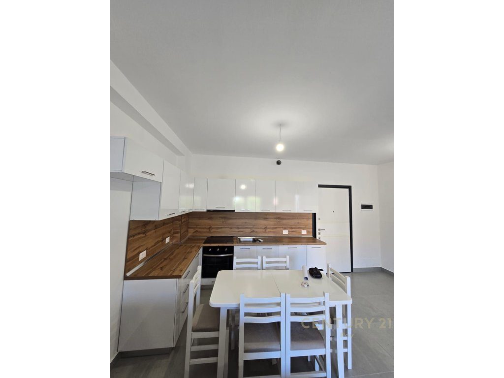 SHITET APARTAMENT 1+1 NE GOLEM !