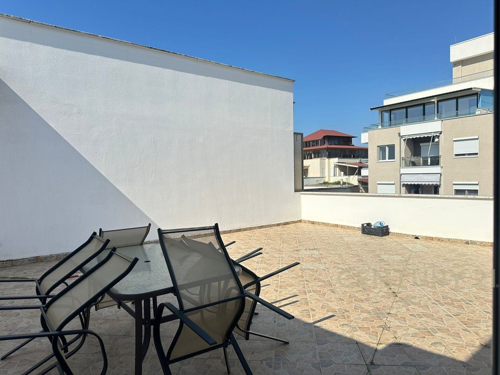 APARTAMENT 2+1+VERANDE PER SHITJE NE NJE KOMPLEKS REZIDENCIAL GOLEM!!! 3