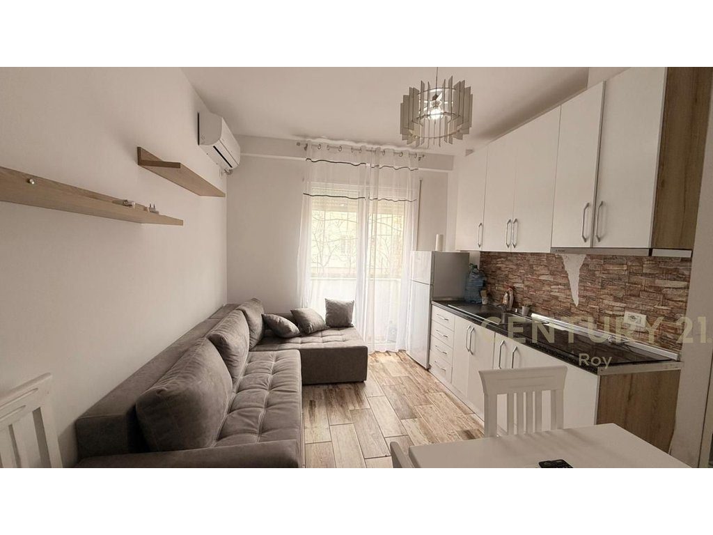 JEPET ME QERA APARTAMENT 1+1 NE GOLEM,PRANE HOTEL GRINT! 2