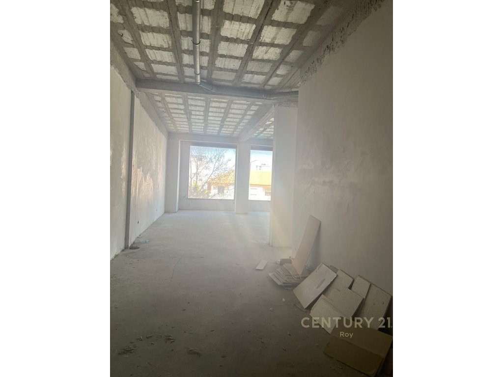 JEPET AMBIENT BIZNESI ME QERA NE ZONEN E PLAZHIT!!!! - 1000€ | 191 m² 3