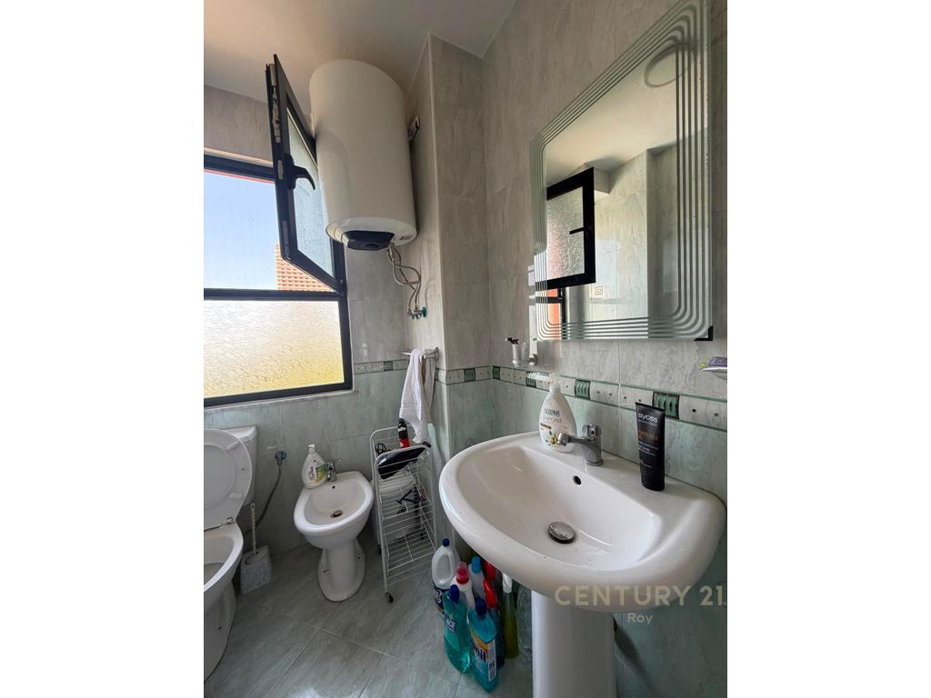 SHITET APARTAMENT 1+1 NE VIJEN E PARE ME DETIN ! 4