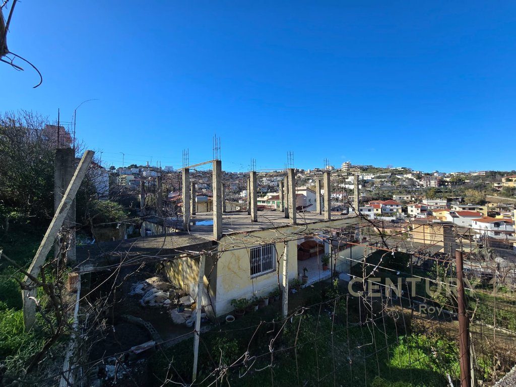 SHITET SHTEPI PRIVATE TE LAGJA E RE, DURRES !!