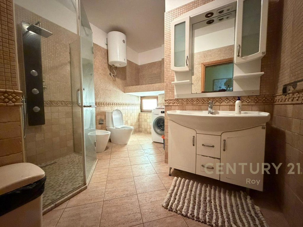 APARTAMENT 3+1+2 PER QIRA TEK ISH RAJONI POLICISE, DURRES! 4