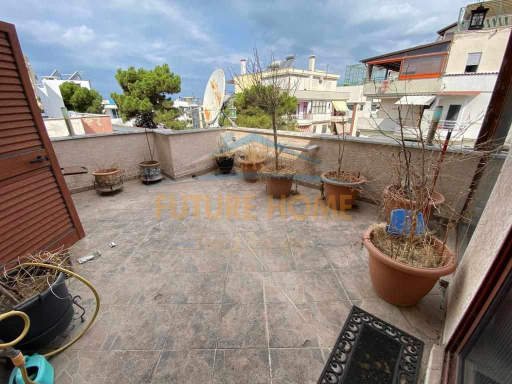 Shitet, Apartament 2+1+Post Parkimi, Golem. 2