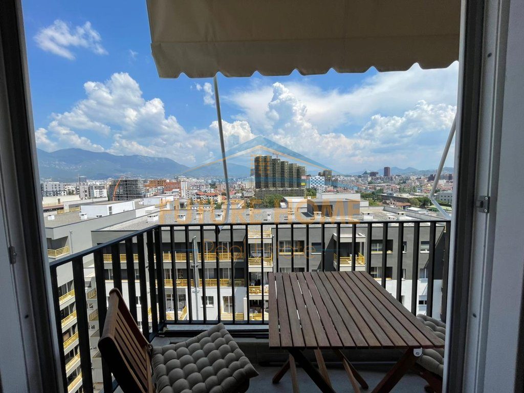 Shitet, Apartament 2+1, Rruga Dritan Hoxha, Tiranë.