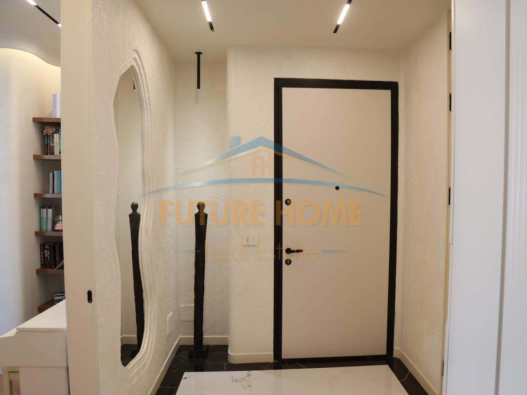 Disponojmë Apartament 2+1+2 për Shitje në Unazën e re pranë Bar " Bohem" 3