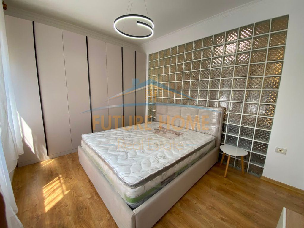 Shitet, Apartament 1+1, Fresku, Tiranë 3