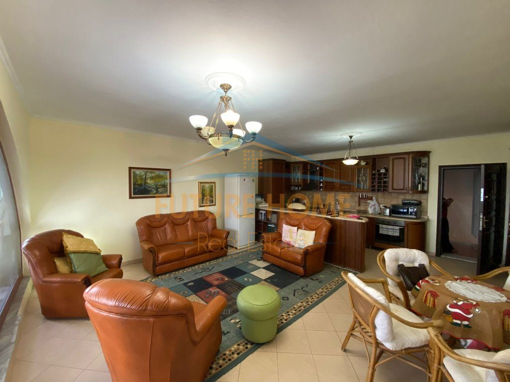 Shitet, Apartament 2+1+Post Parkimi, Golem. 4