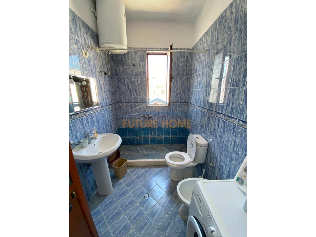 Qera, Apartament 2+1, Komuna e Parisit, Tiranë. 2