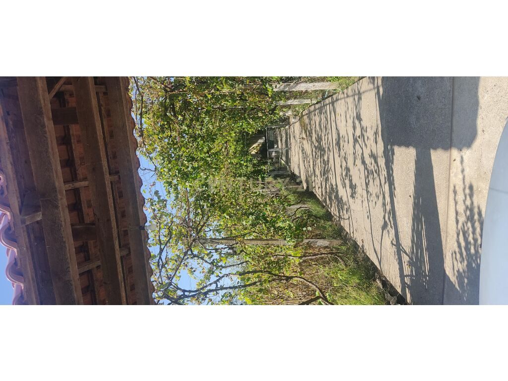 Shtëpi 4+2 Për Shitje në Vau i Dejës, Shkodër - 4200 m² 2