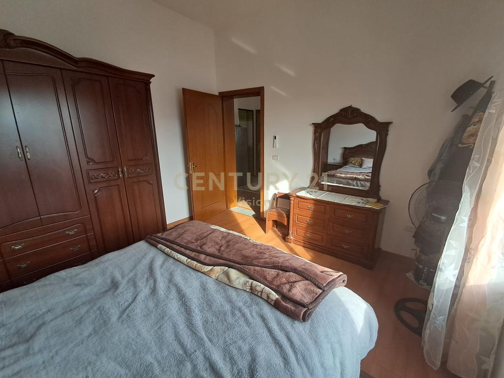 The third floor, 3+1, of a private house for rent in Mark Lula, Shkoder | 110 m² 4