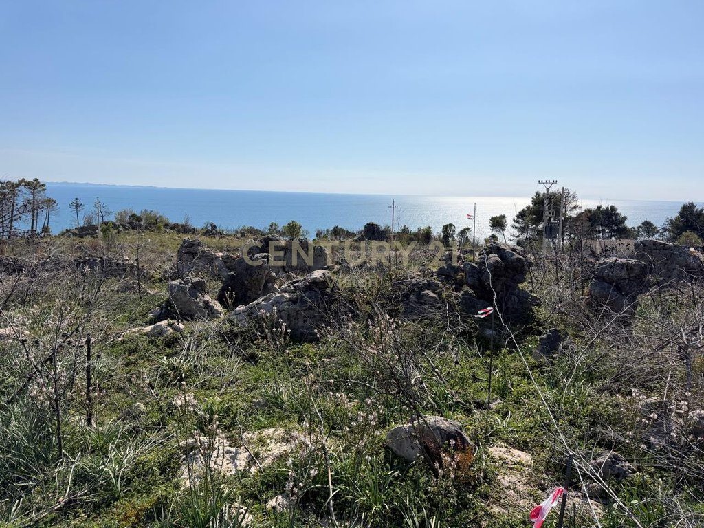 Land for sale at Rana e Hedhun, Shëngjin